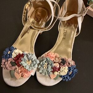 Gorgeous Floral Women’s Heels - Size 8.5
